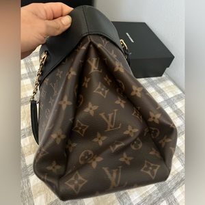 Louis Vuitton bag